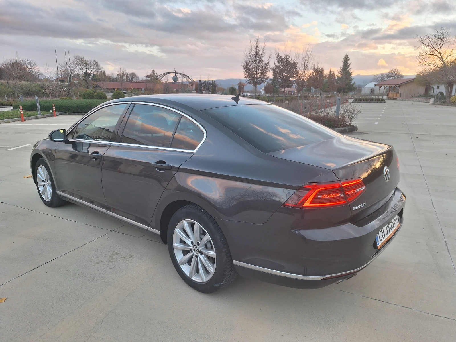 VW Passat 2.0 TDI DSG 4 MOTION - изображение 5