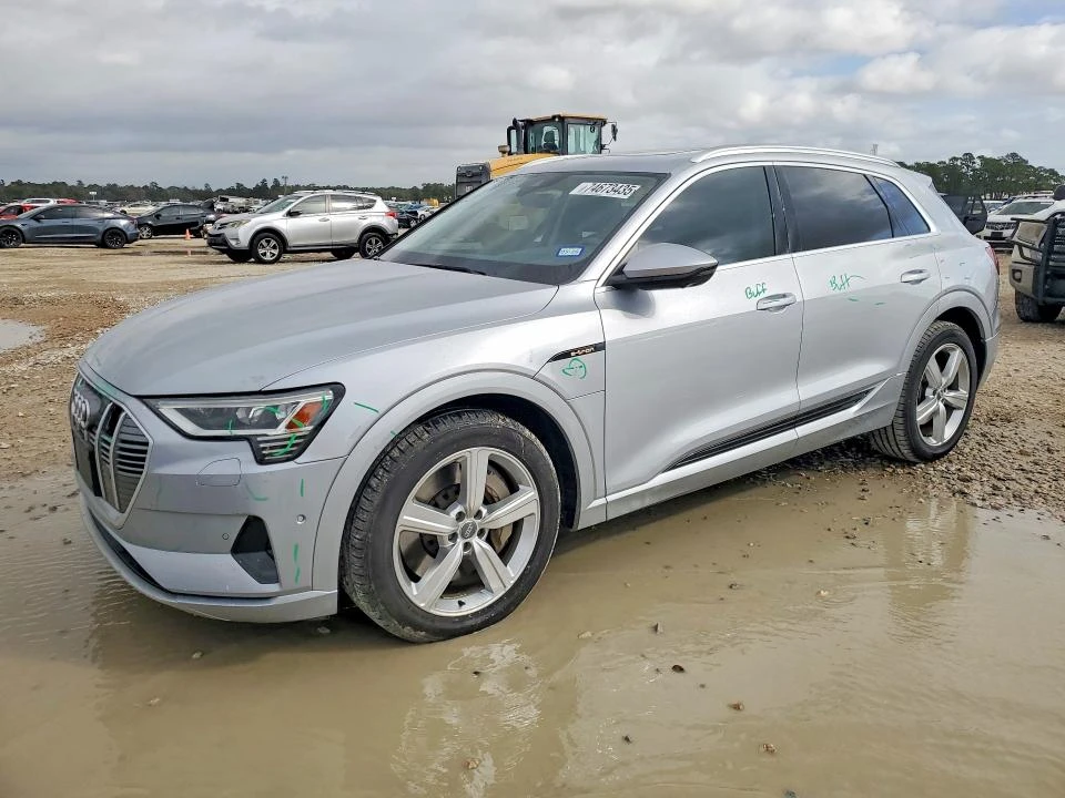 Audi E-Tron PRESTIGE* S-Line* 360* ����* �������* ����*  | Mobile.bg � ����������� 1