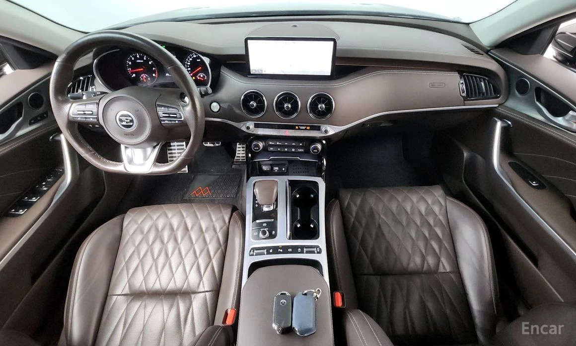 Kia Stinger PERFORMANCE PLUS* ПОДГРЕВ* ОБДУХВАНЕ* КАМЕРА, снимка 10 - Автомобили и джипове - 53906653