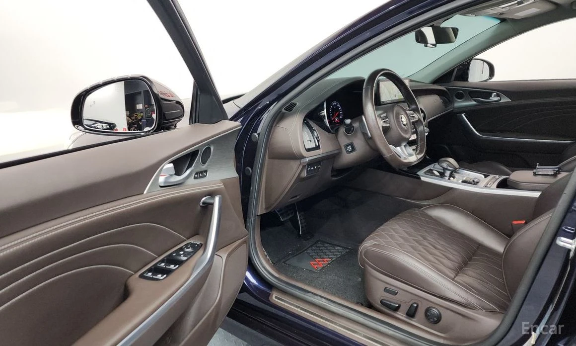 Kia Stinger PERFORMANCE PLUS* ПОДГРЕВ* ОБДУХВАНЕ* КАМЕРА, снимка 8 - Автомобили и джипове - 53906653