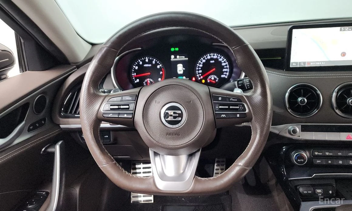 Kia Stinger PERFORMANCE PLUS* ПОДГРЕВ* ОБДУХВАНЕ* КАМЕРА, снимка 11 - Автомобили и джипове - 53906653