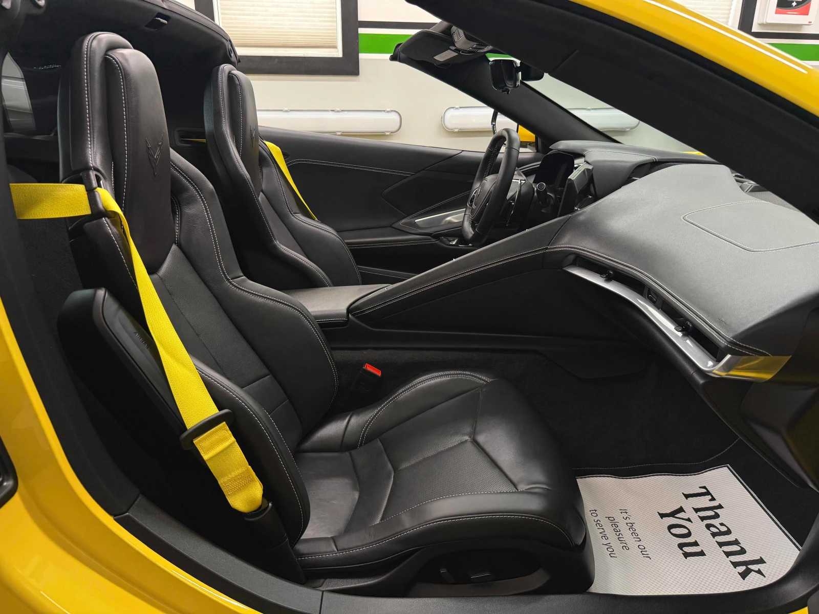 Chevrolet Corvette 1LT, снимка 12 - Автомобили и джипове - 53939419