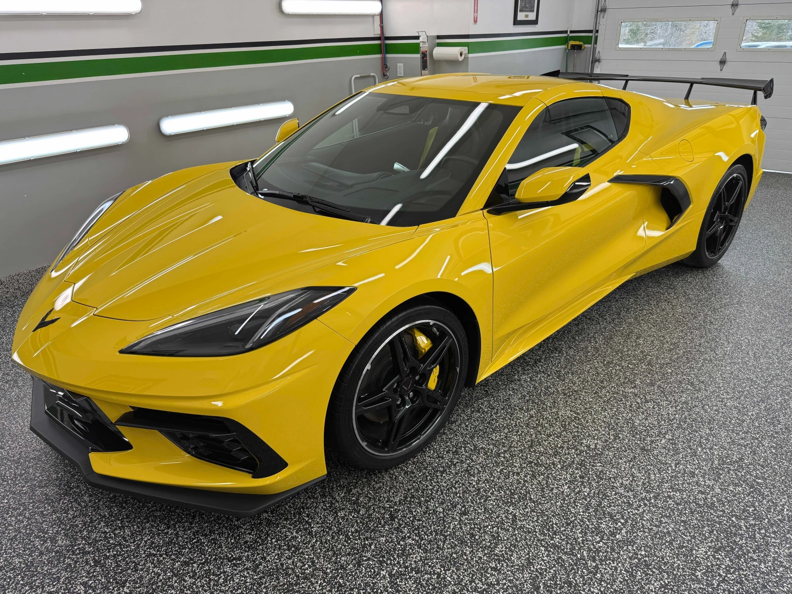 Chevrolet Corvette 1LT, снимка 8 - Автомобили и джипове - 53939419