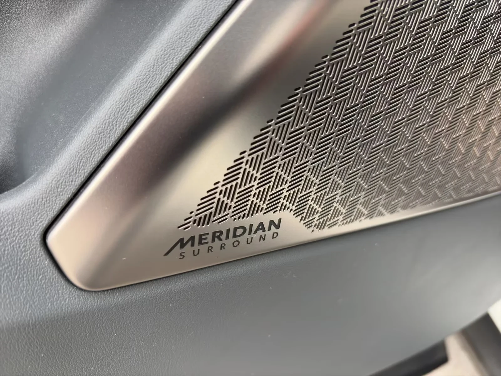 Kia EV9 GT-Line Launch Edition 7S Full Options 98.5SOH , снимка 13 - Автомобили и джипове - 54327899