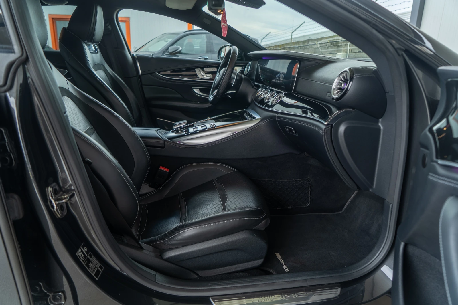 Mercedes-Benz GT 43AMG = 9G = FULL MAX = 4MATIC = ГАРАНЦИЯ = ЛИЗИНГ, снимка 8 - Автомобили и джипове - 54637772