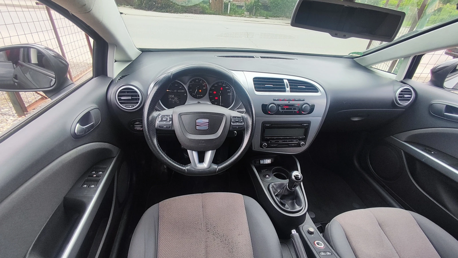 Seat Leon 1.4 turbo Германия , снимка 10 - Автомобили и джипове - 54663949