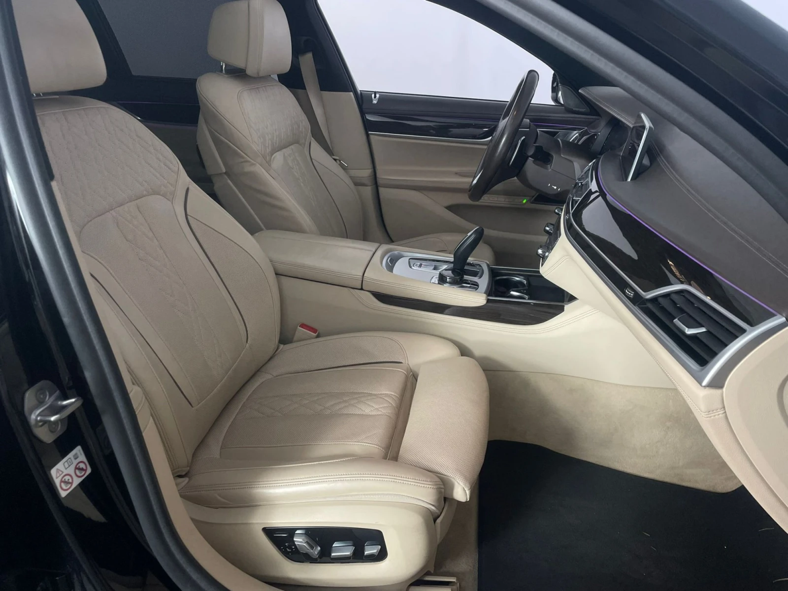 BMW 730 LCI в Гаранция, снимка 10 - Автомобили и джипове - 54955756