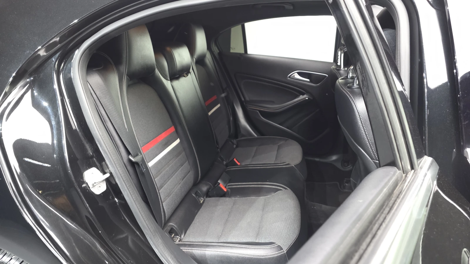 Mercedes-Benz A 200, снимка 15 - Автомобили и джипове - 54964047