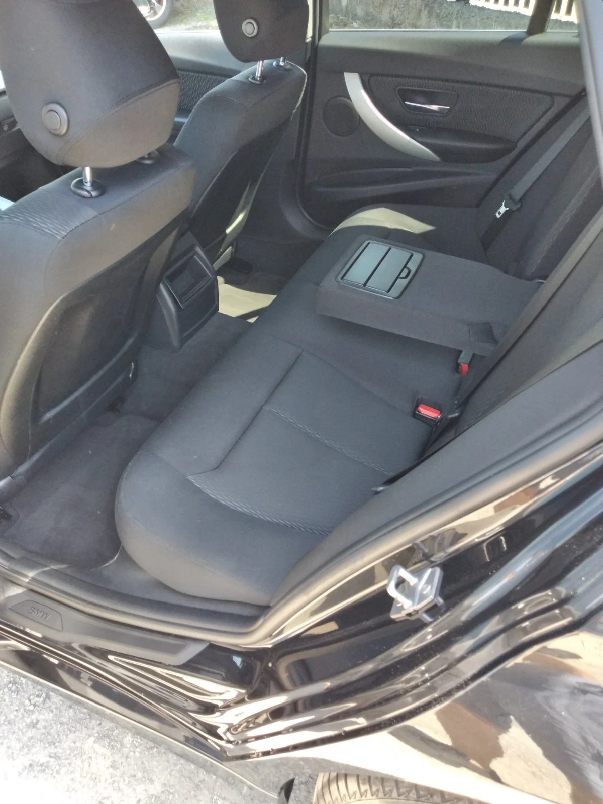 BMW 318 d Touring/Navi Business, снимка 9 - Автомобили и джипове - 55089478