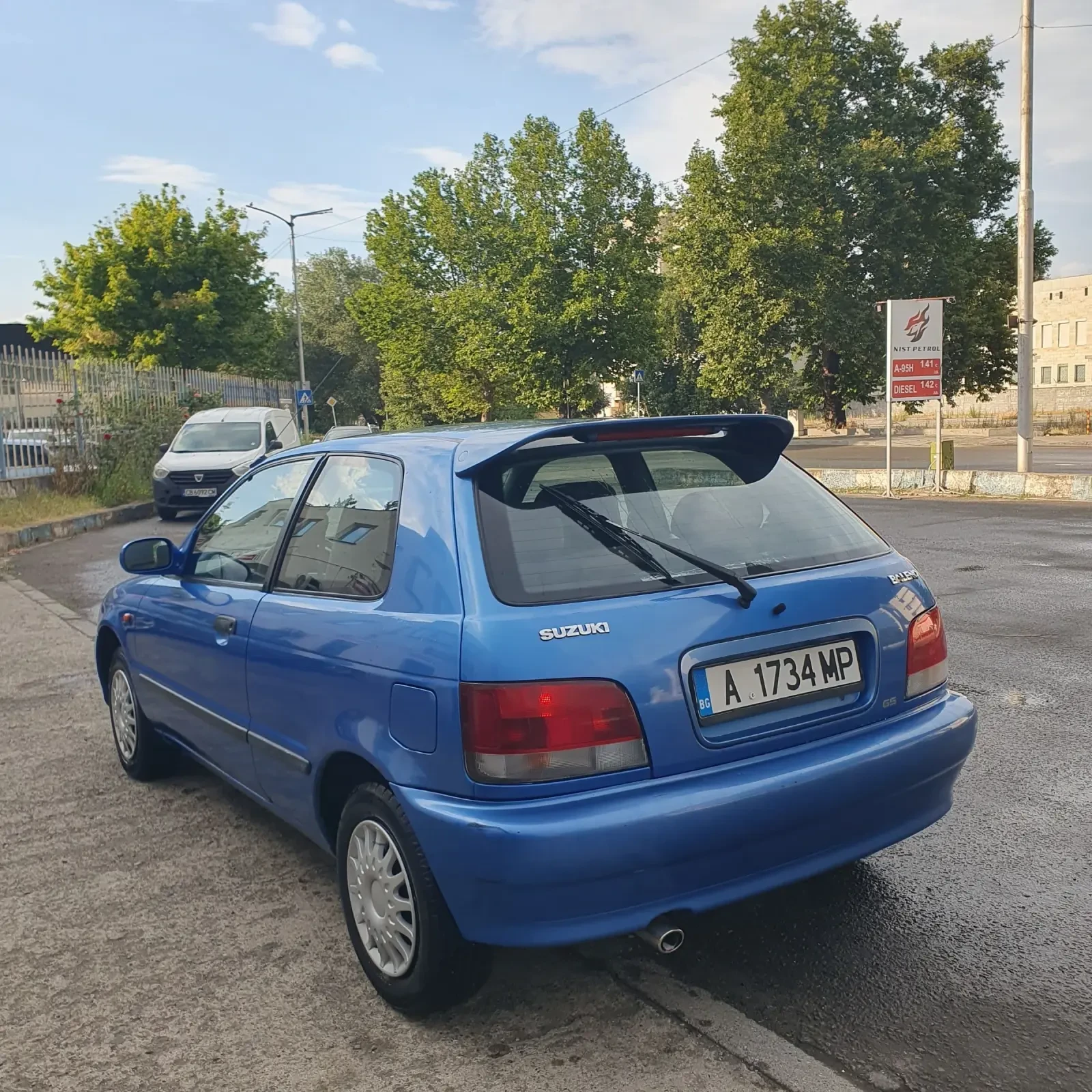 Suzuki Baleno 1.3i, снимка 3 - Автомобили и джипове - 55226341