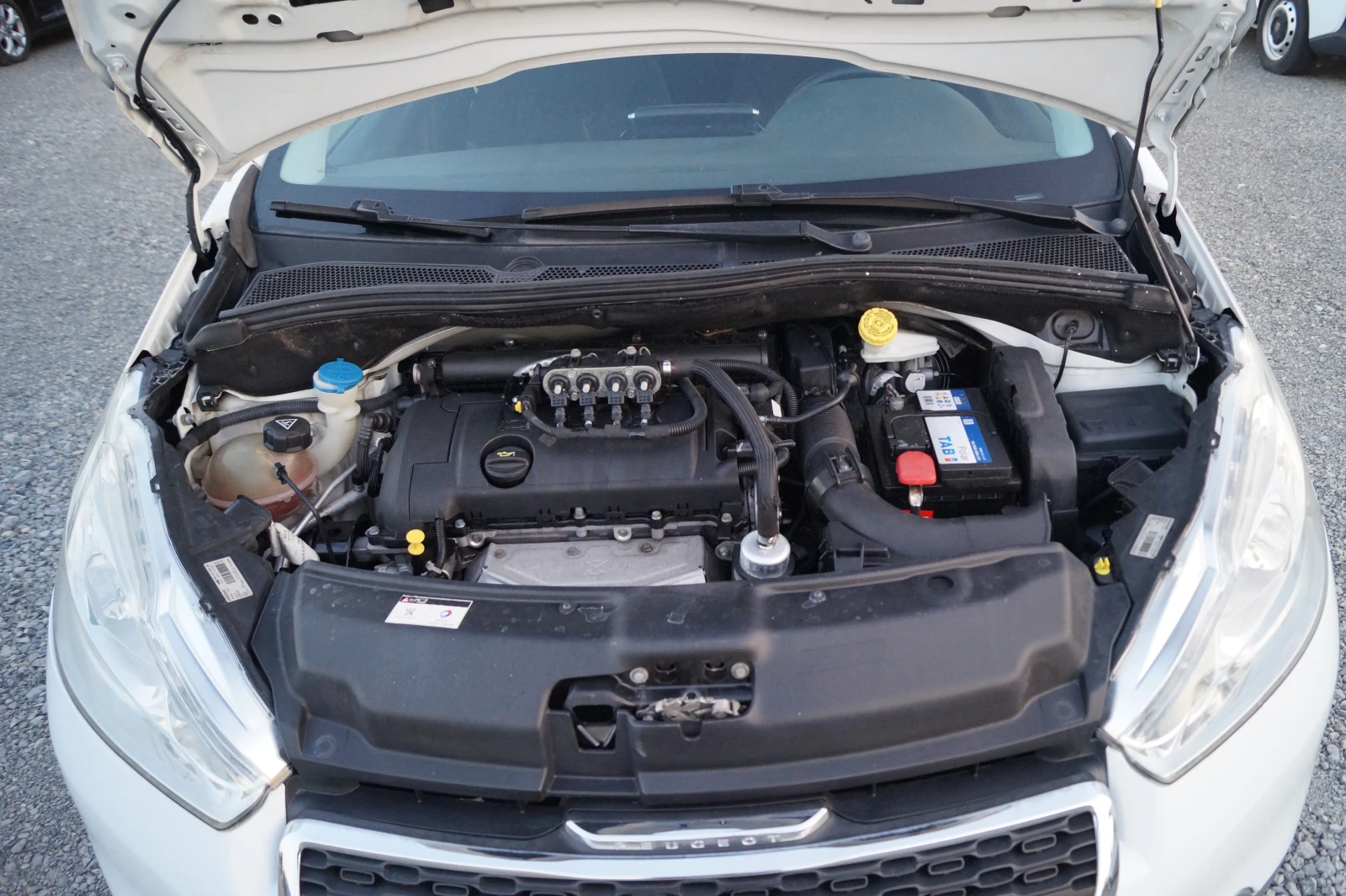 Peugeot 208 1.4i ��� | Mobile.bg � ����������� 13