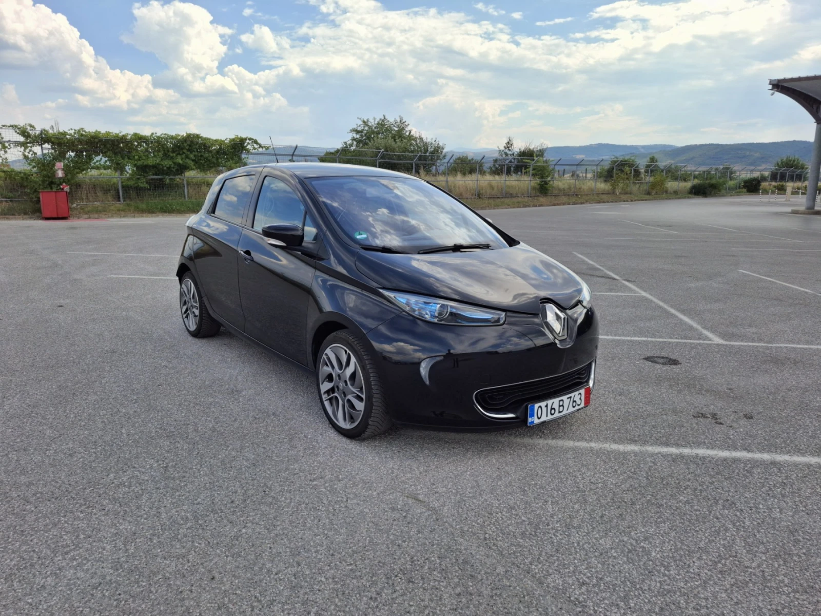 Renault Zoe Intens, СОБСТВЕНА БАТЕРИЯ, Термопомпа, снимка 4 - Автомобили и джипове - 55357433