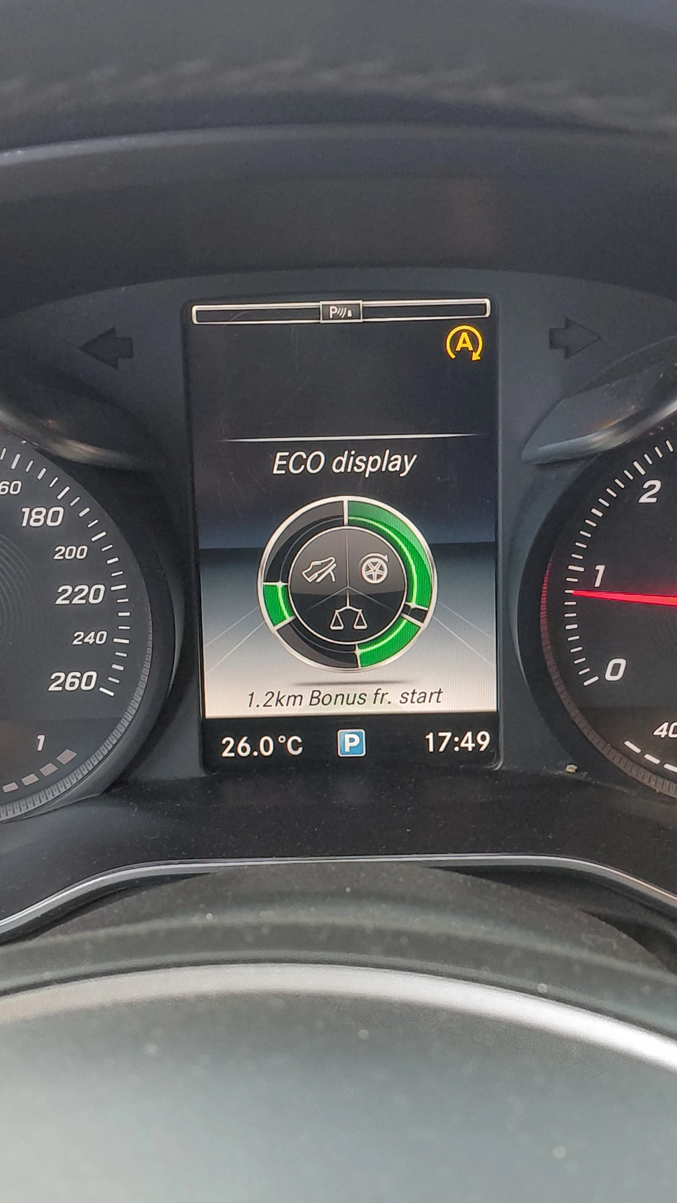 Mercedes-Benz C 200 Комби, снимка 14 - Автомобили и джипове - 55470205