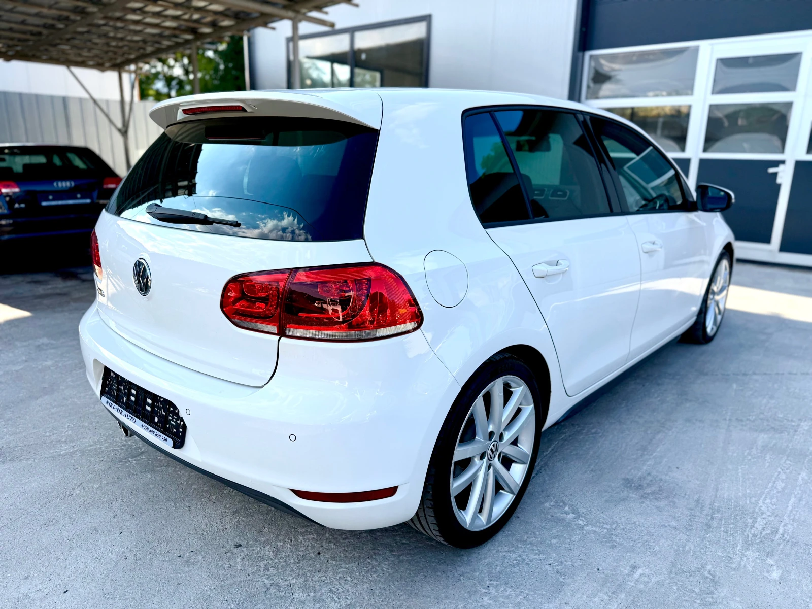 VW Golf 2.0 GTD/DSG/XENON, снимка 7 - Автомобили и джипове - 55532354
