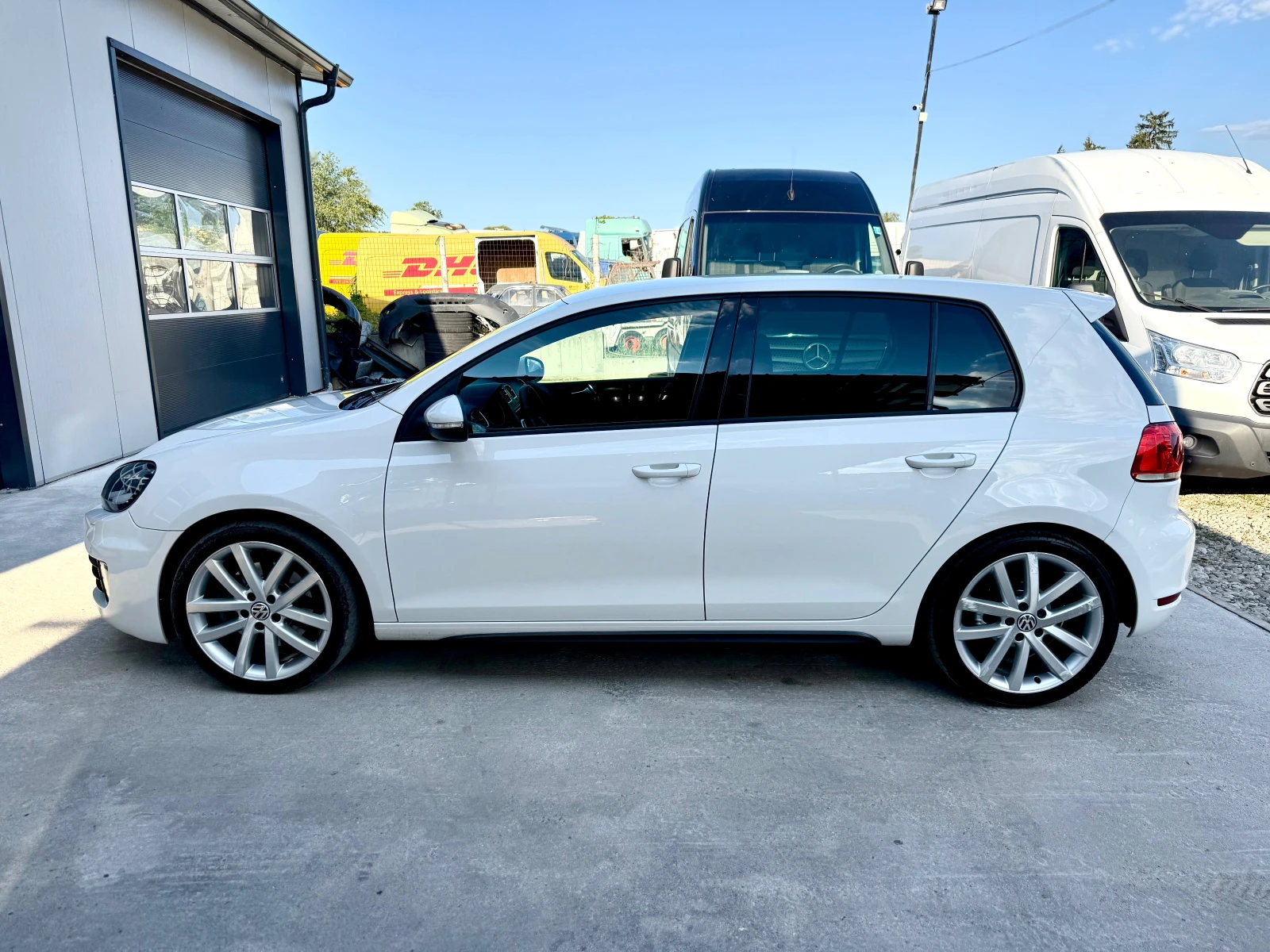 VW Golf 2.0 GTD/DSG/XENON, снимка 4 - Автомобили и джипове - 55532354