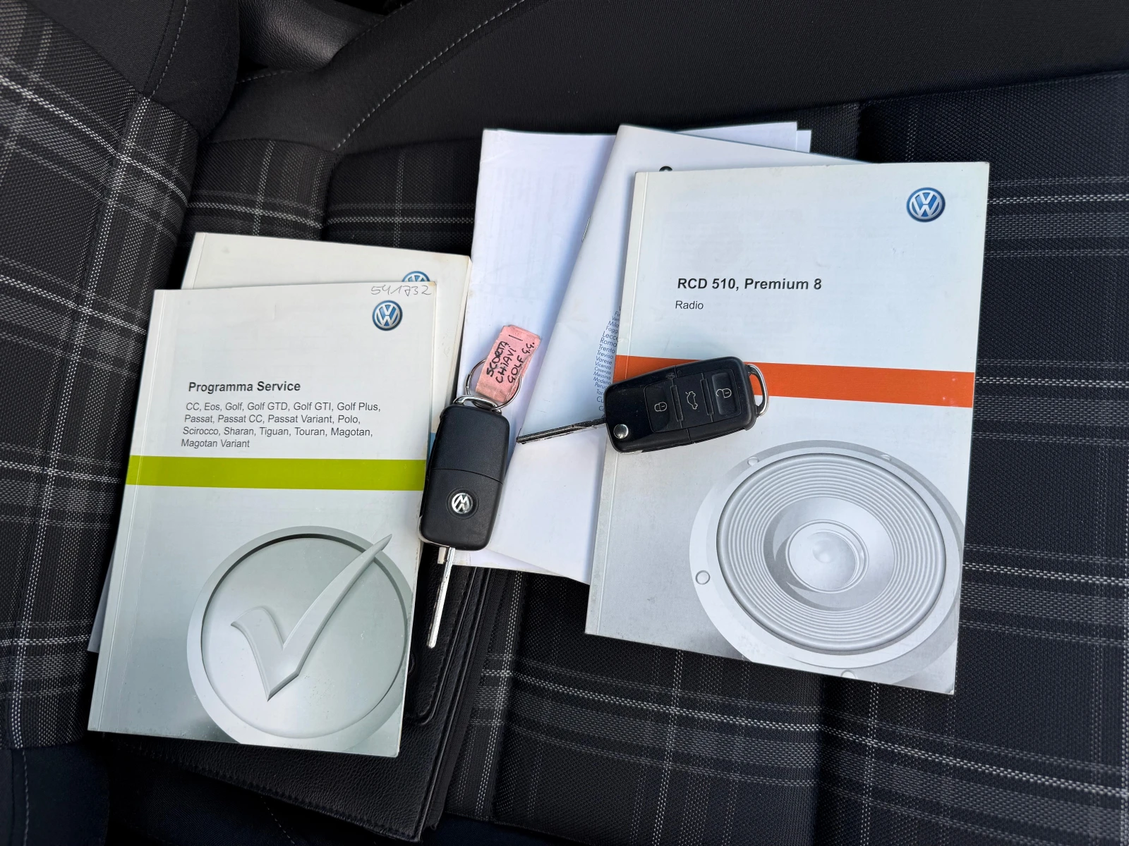 VW Golf 2.0 GTD/DSG/XENON, снимка 14 - Автомобили и джипове - 55532354