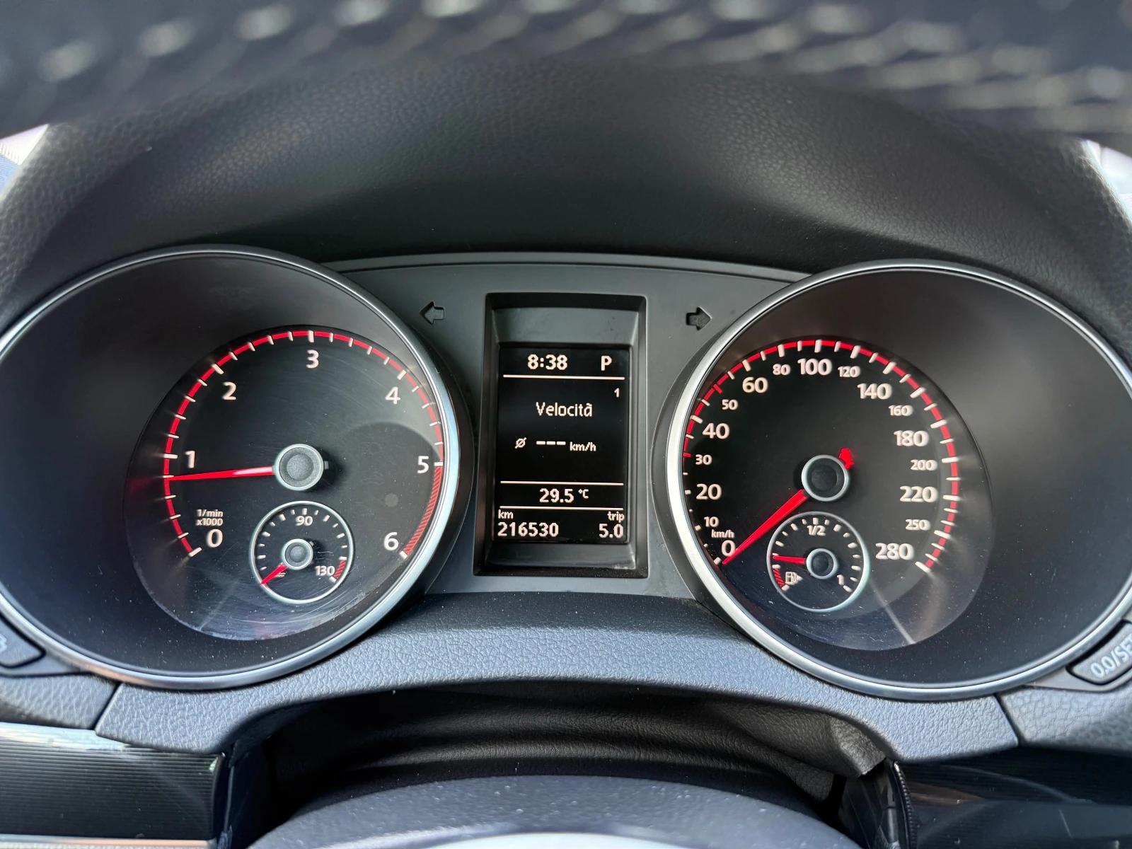 VW Golf 2.0 GTD/DSG/XENON, снимка 12 - Автомобили и джипове - 55532354