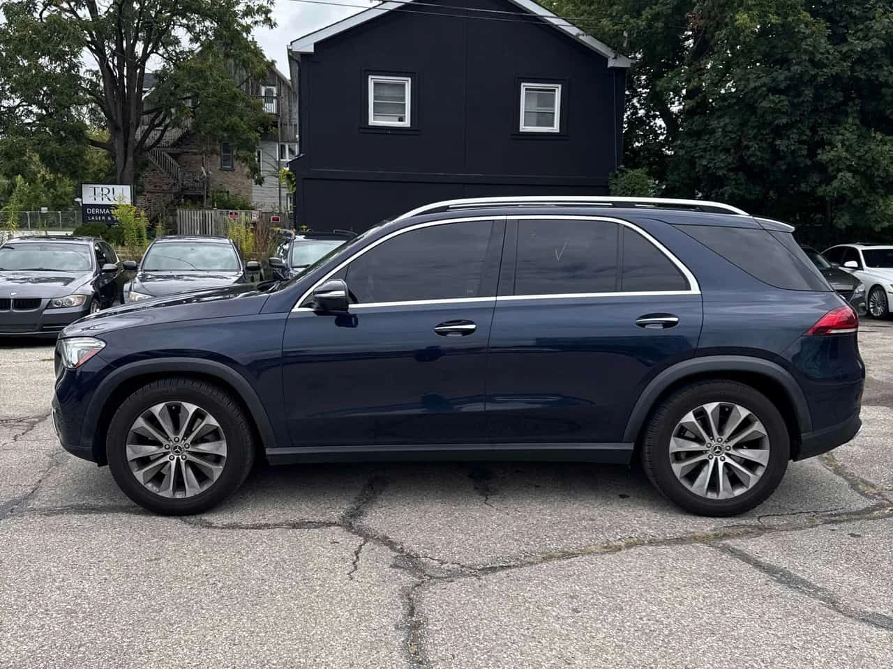 Mercedes-Benz GLE 450 4MATIC * 360 КАМЕРА* BURMESTER* ПАНОРАМА* , снимка 3 - Автомобили и джипове - 55538138