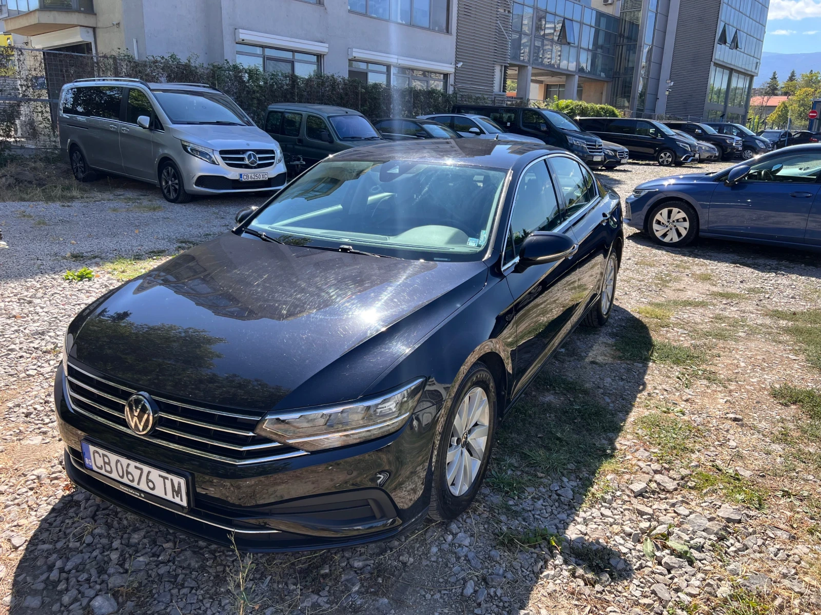 VW Passat 1.5TSI, снимка 4 - Автомобили и джипове - 56116093
