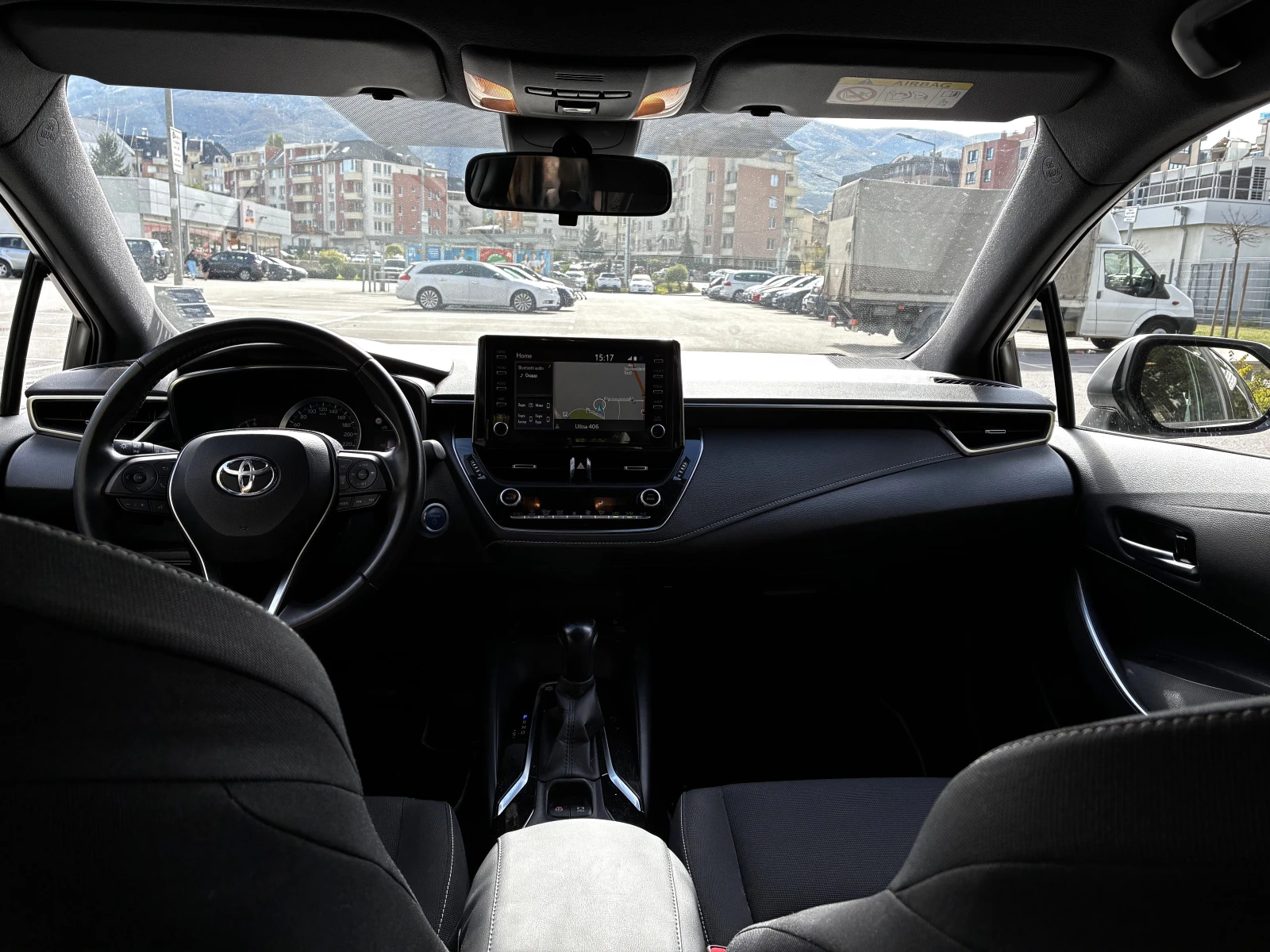 Toyota Corolla 2.0 HSD Executive Plus, снимка 8 - Автомобили и джипове - 56236829