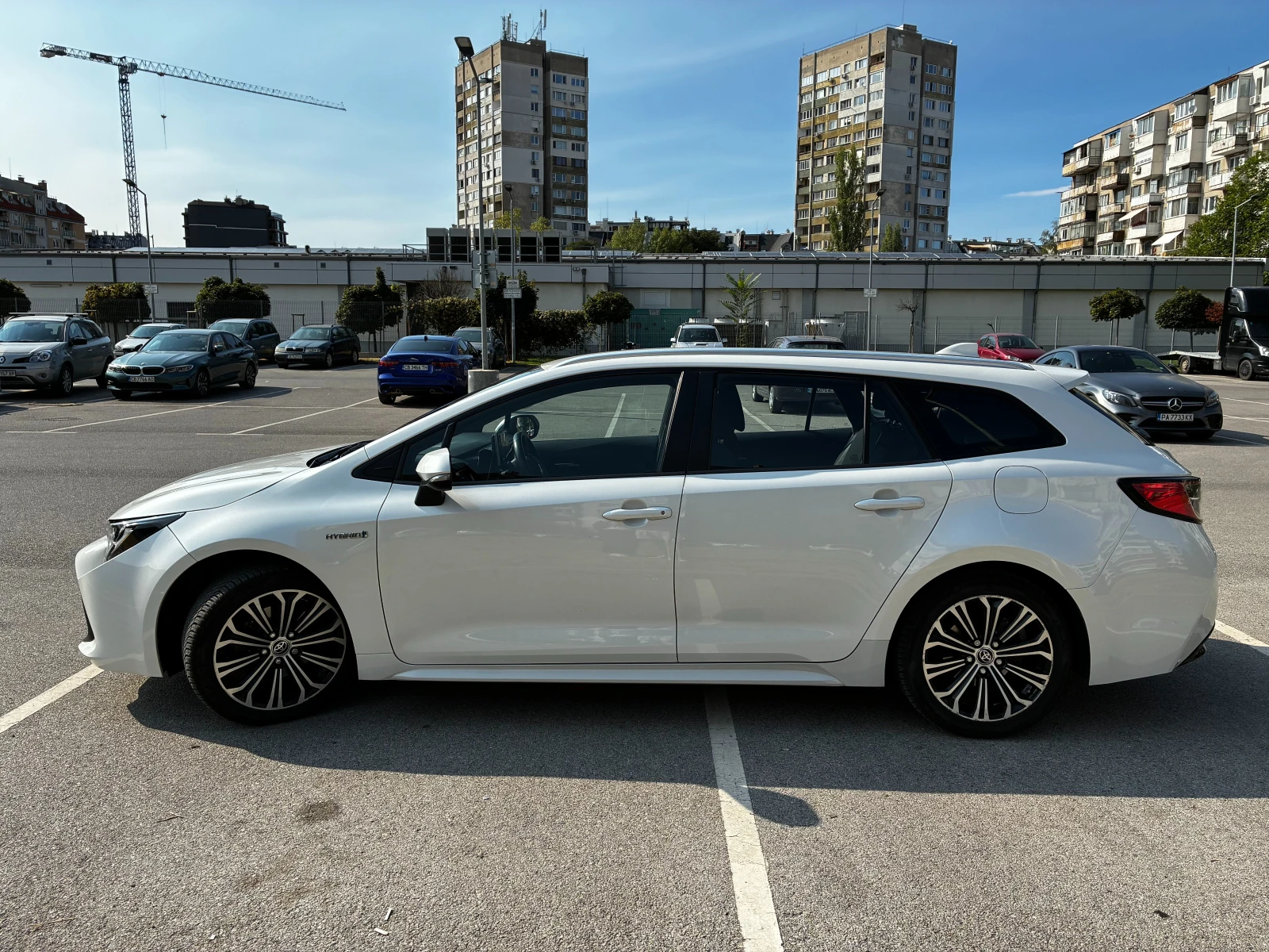 Toyota Corolla 2.0 HSD Executive Plus, снимка 7 - Автомобили и джипове - 56236829