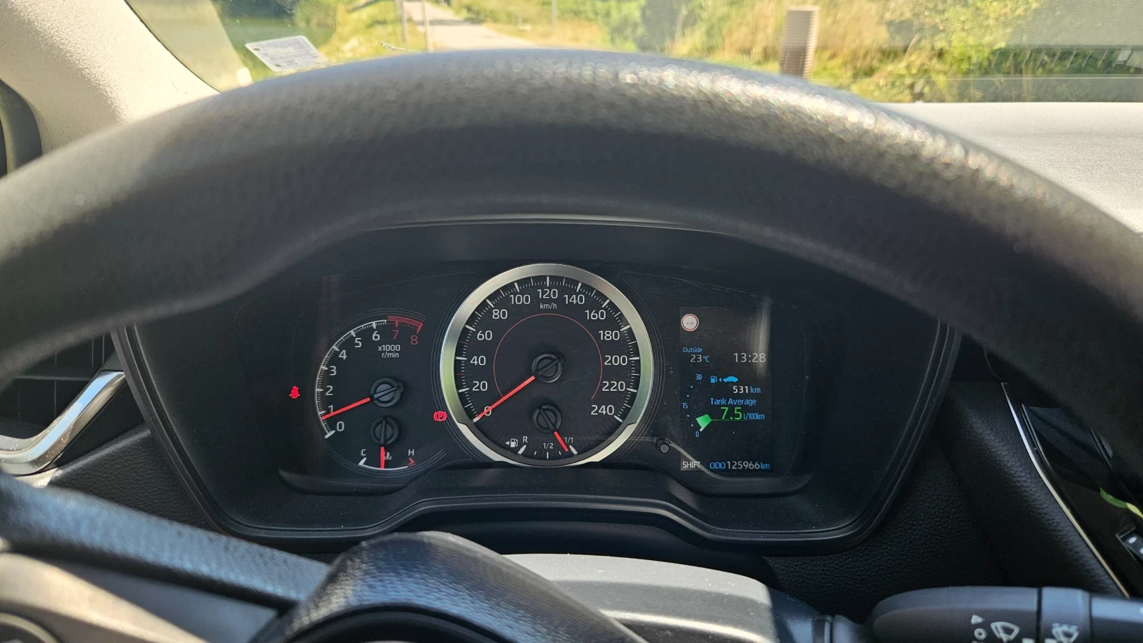 Toyota Corolla 1.6 , снимка 7 - Автомобили и джипове - 56349436