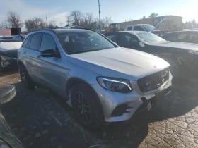  Mercedes-Benz GLC 30...