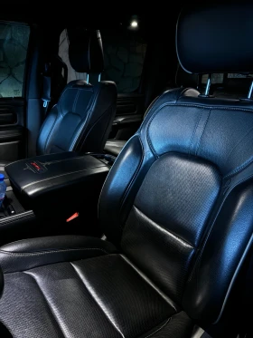 Обява за продажба на Dodge RAM 1500 Limited Red Edition ~ 112 500 лв. - изображение 8 | Auto.bg Обява за продажба на Dodge RAM 1500 Limited Red Edition ~ 112 500 лв. - изображение 8