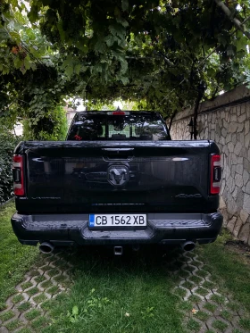 Обява за продажба на Dodge RAM 1500 Limited Red Edition ~ 112 500 лв. - изображение 3 | Auto.bg Обява за продажба на Dodge RAM 1500 Limited Red Edition ~ 112 500 лв. - изображение 3
