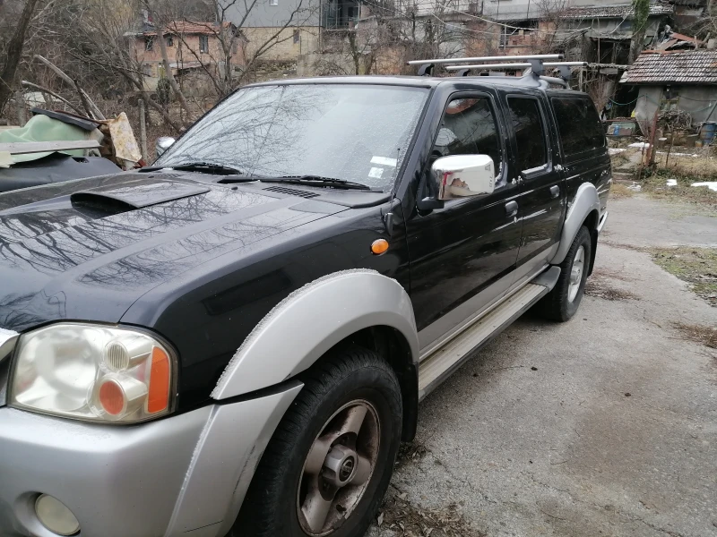 Nissan Navara Пикап, снимка 2 - Автомобили и джипове - 49029385