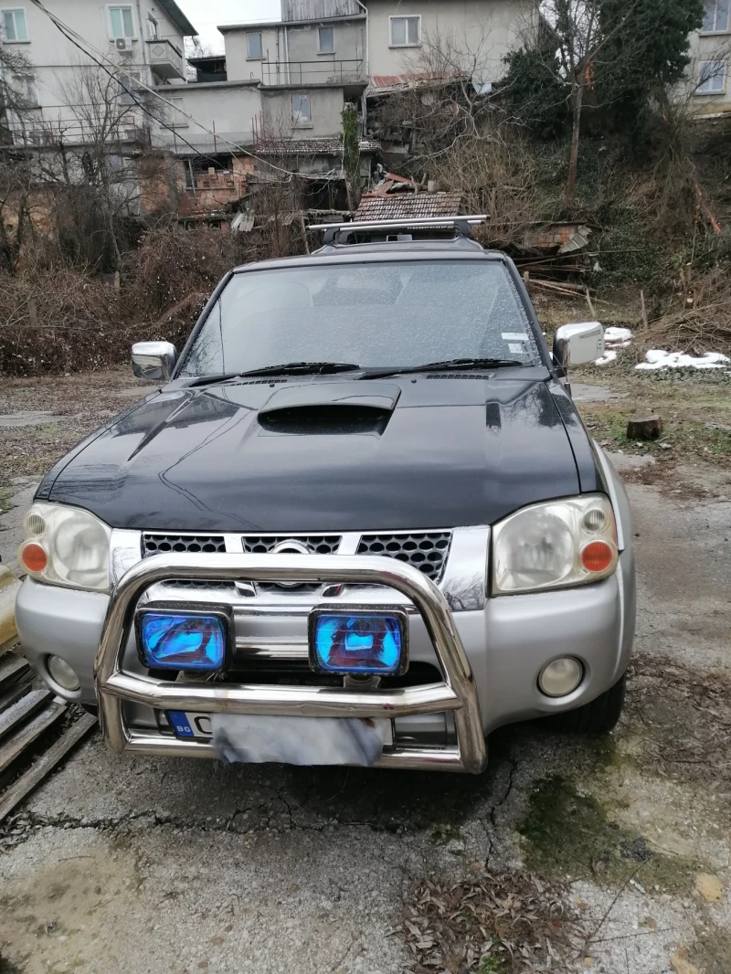 Nissan Navara Пикап, снимка 1 - Автомобили и джипове - 49029385