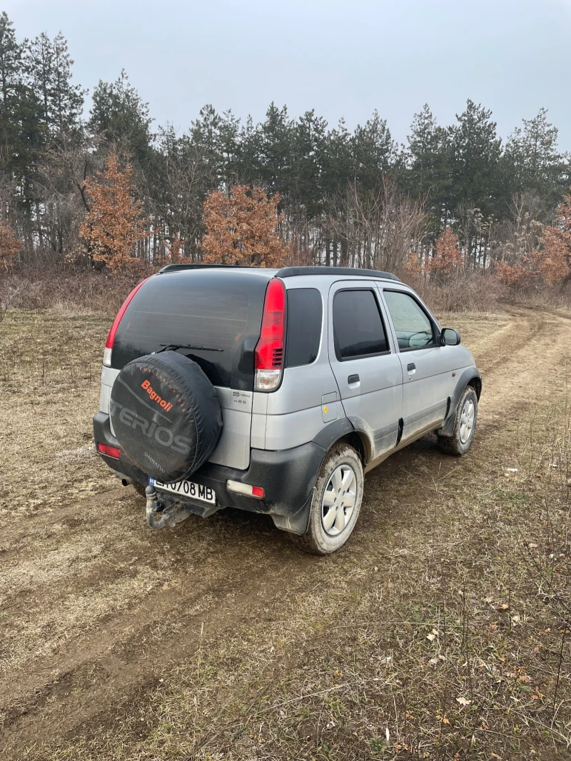 Daihatsu Terios 1.3i LPG, снимка 4 - Автомобили и джипове - 49401101