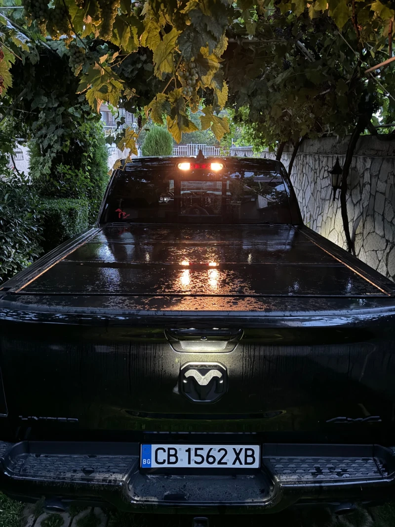 Dodge RAM 1500 Limited Red Edition, снимка 13 - Автомобили и джипове - 52011273