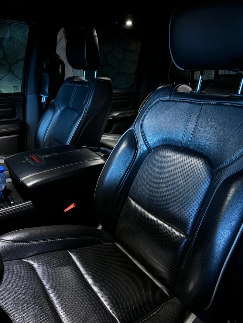 Dodge RAM 1500 Limited Red Edition, снимка 9 - Автомобили и джипове - 52011273