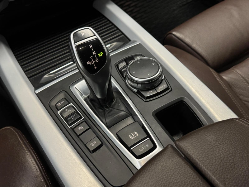 BMW X5 xDrive30d Camera* Кожа* Start-stop, снимка 12 - Автомобили и джипове - 52227994