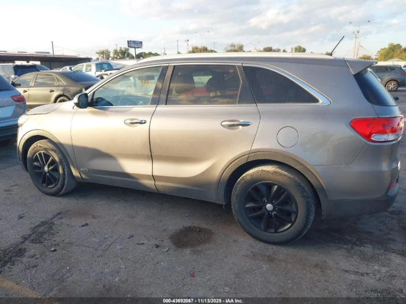 Kia Sorento LX, снимка 13 - Автомобили и джипове - 53309566