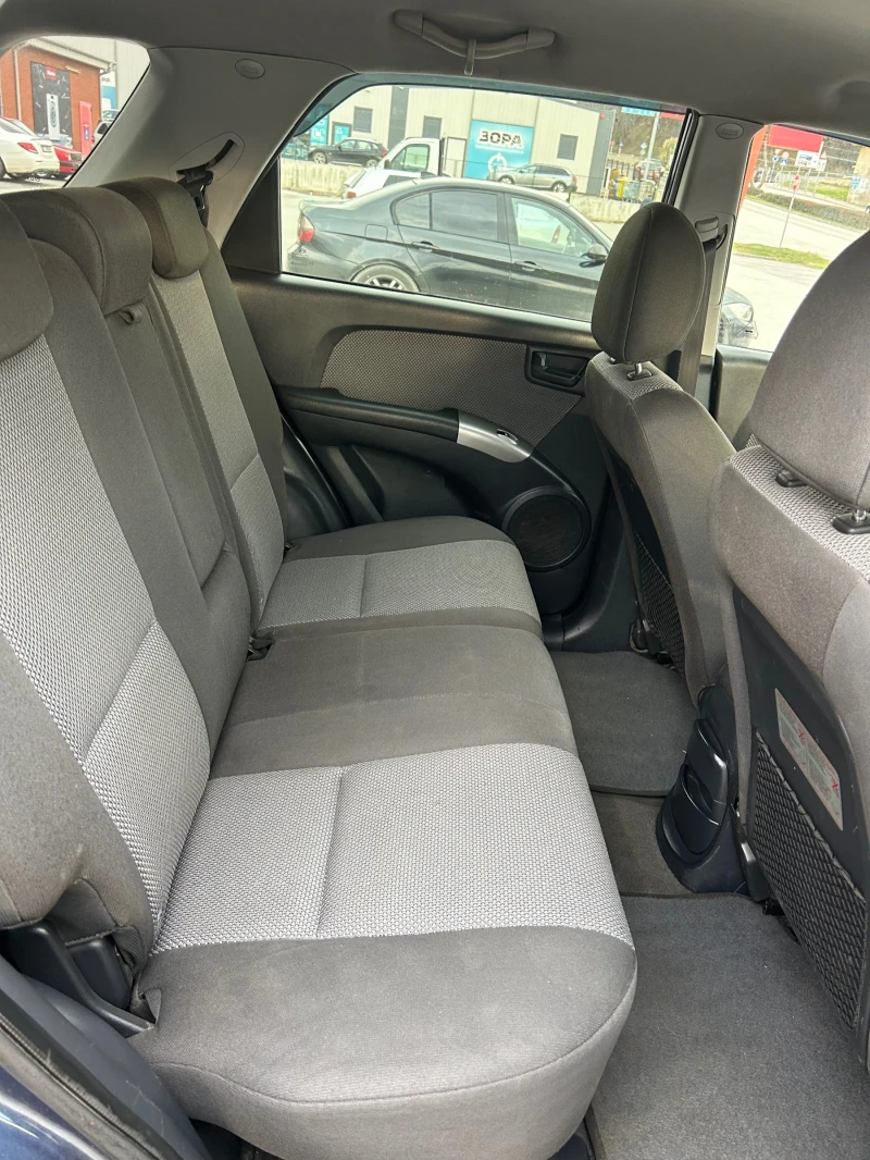Kia Sportage 2.0 Газов инж., снимка 11 - Автомобили и джипове - 53387162