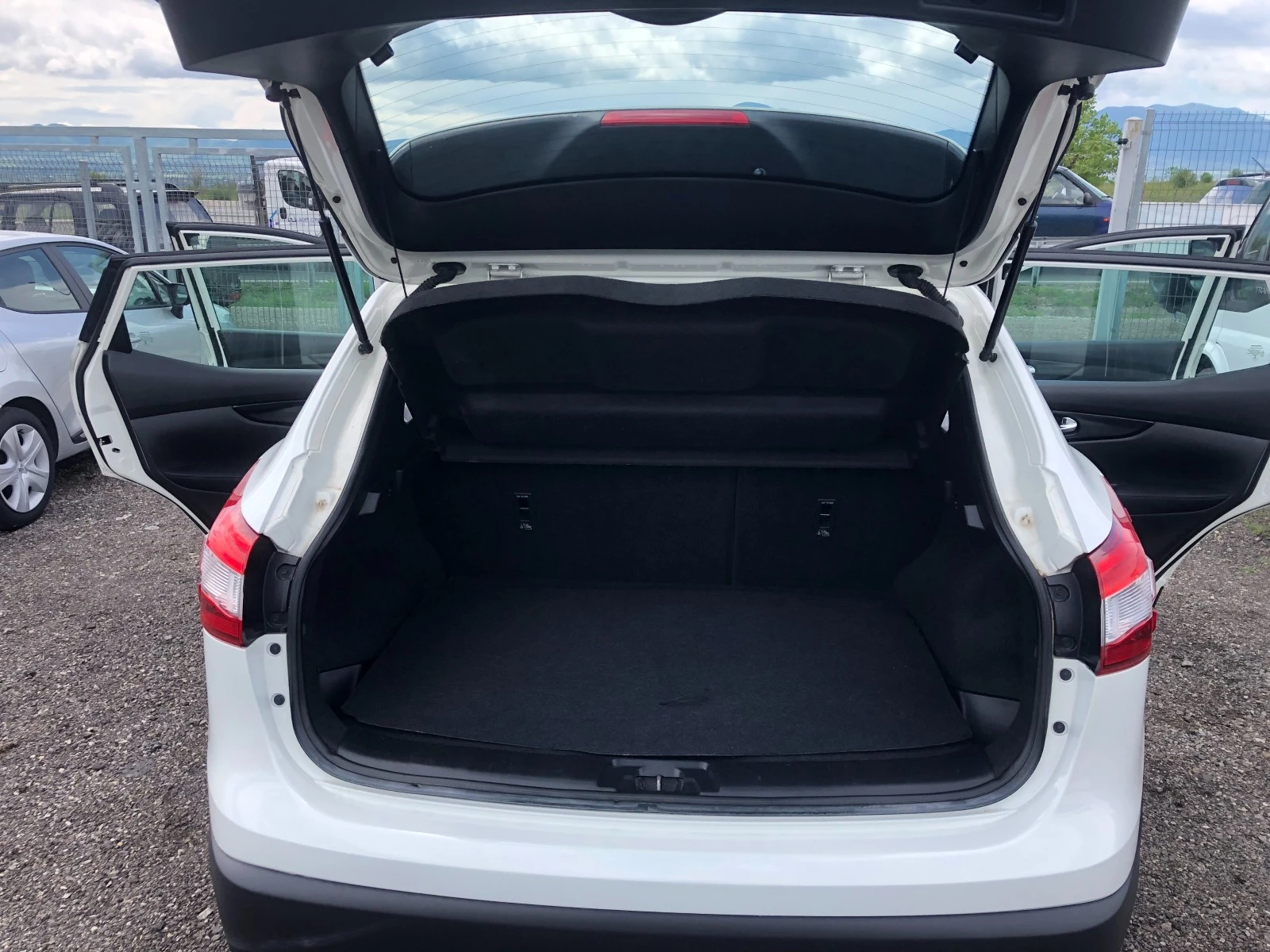 Nissan Qashqai 1.5 dci ITALIA | Mobile.bg — изображение 12