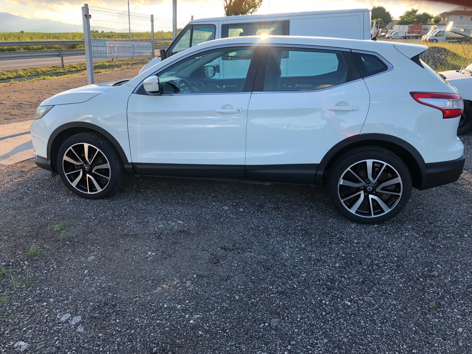 Nissan Qashqai 1.5 dci ITALIA - изображение 6