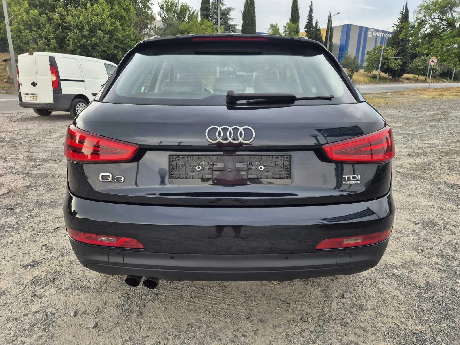 Audi Q3 2.0TDI Автомат - изображение 4