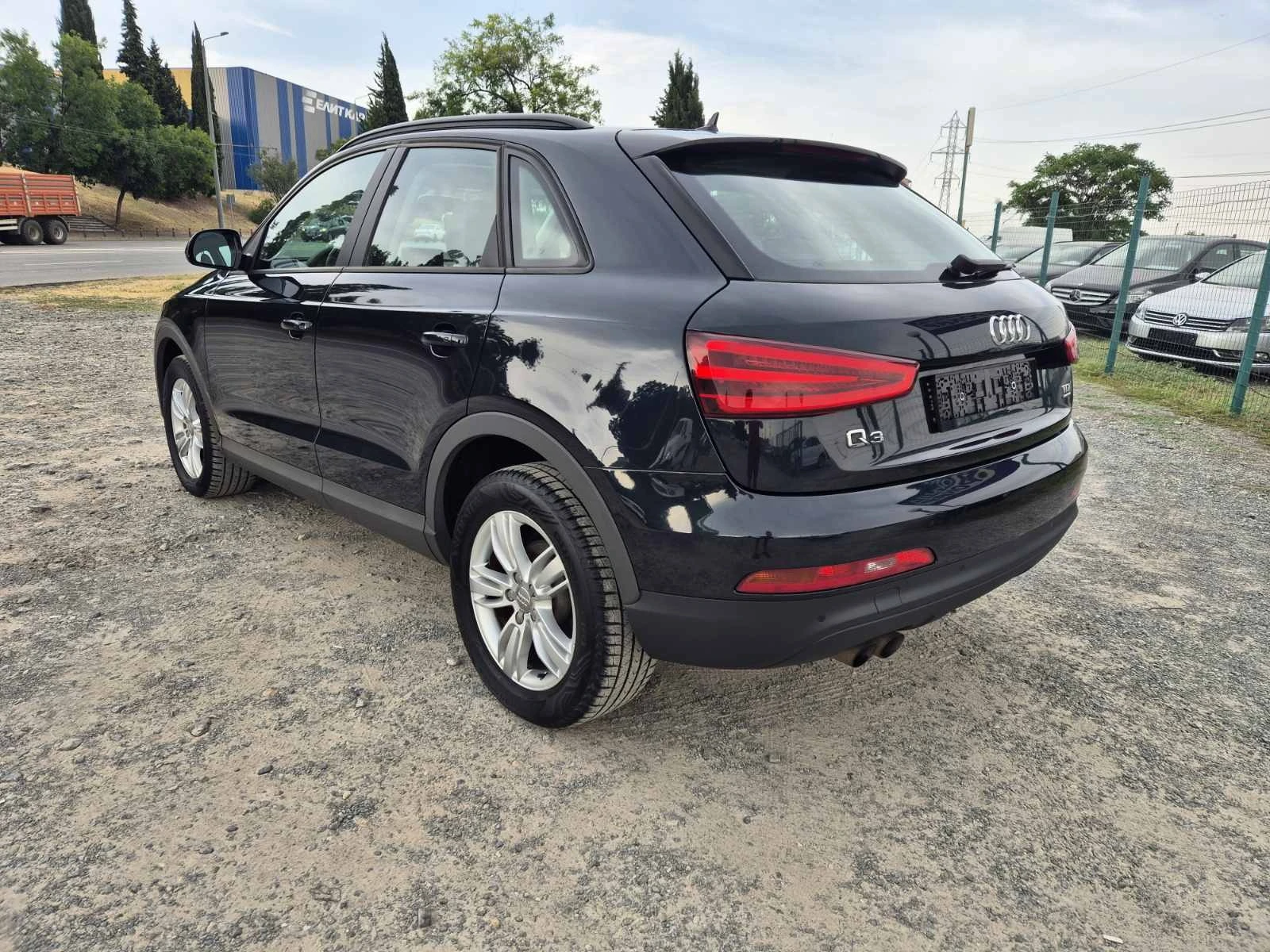 Audi Q3 2.0TDI Автомат - изображение 3