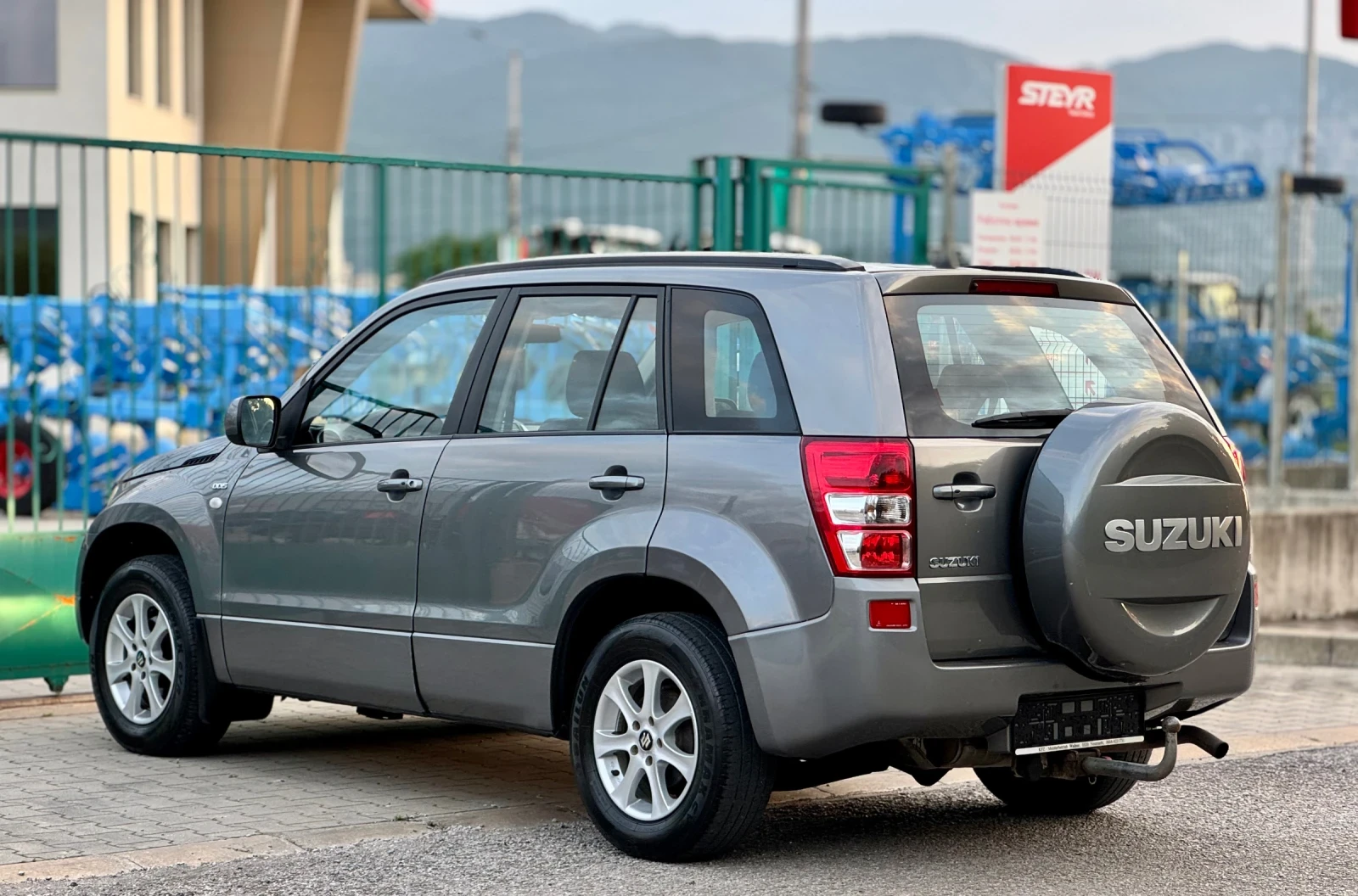 Suzuki Grand vitara 1.9DDiS~129hp~KEYLESS~NAVi~ПОДГРЕВ НА СЕДАЛКИ - изображение 7