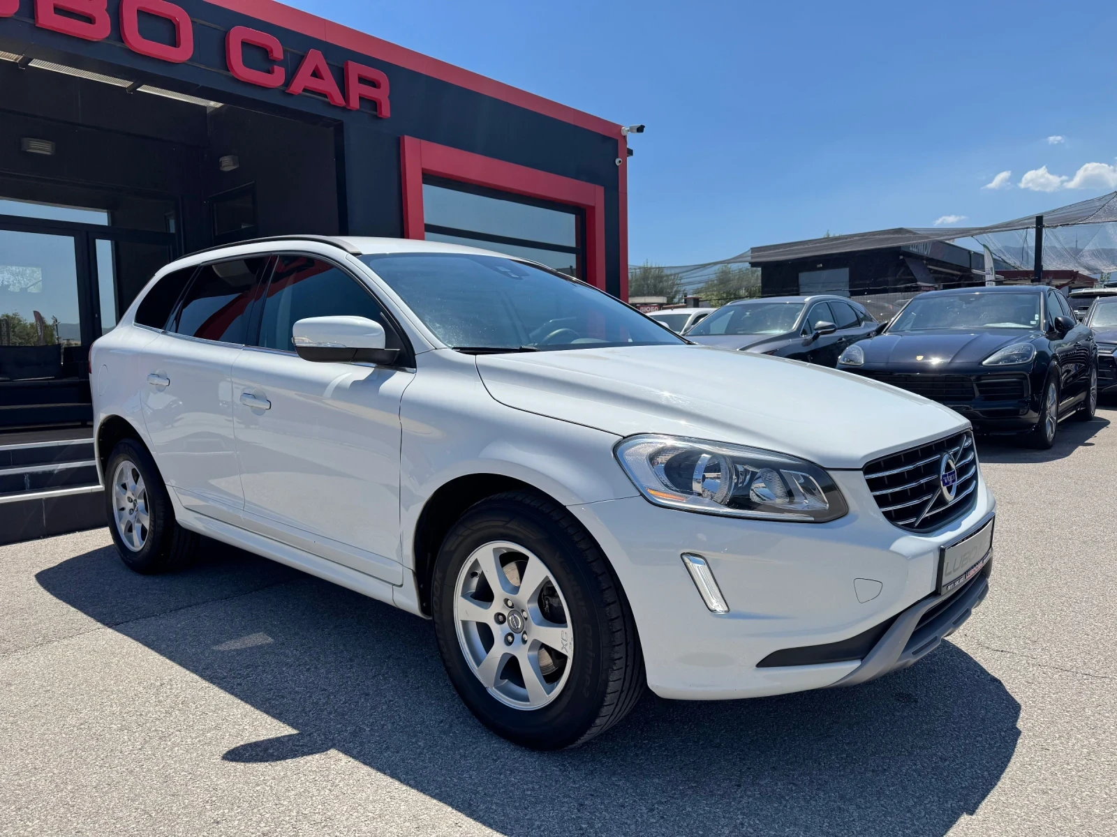 Volvo XC60 D4-2.0D-180к.с.-AUT-NAVI-DIGITAL - изображение 6