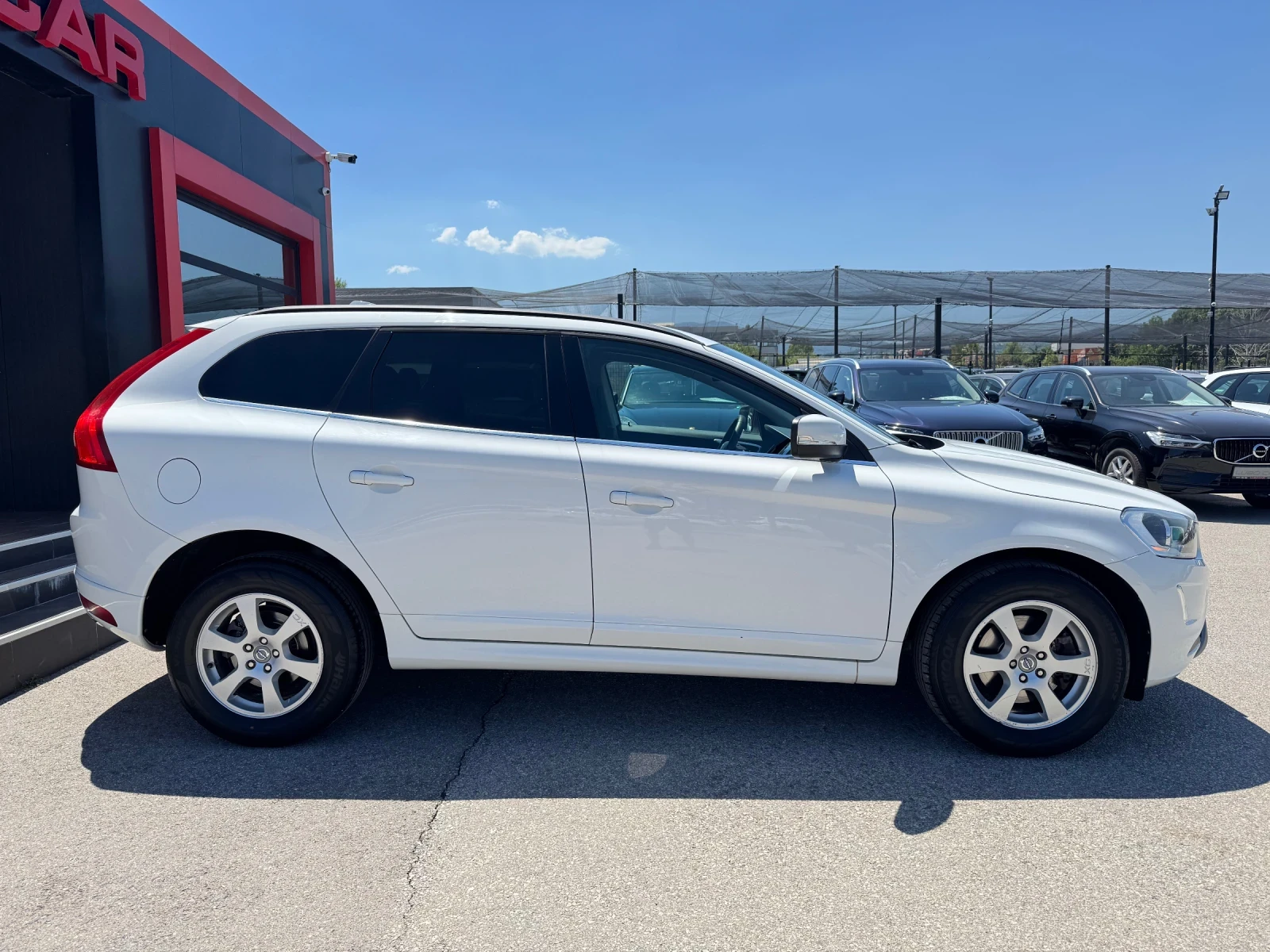 Volvo XC60 D4-2.0D-180к.с.-AUT-NAVI-DIGITAL - изображение 5