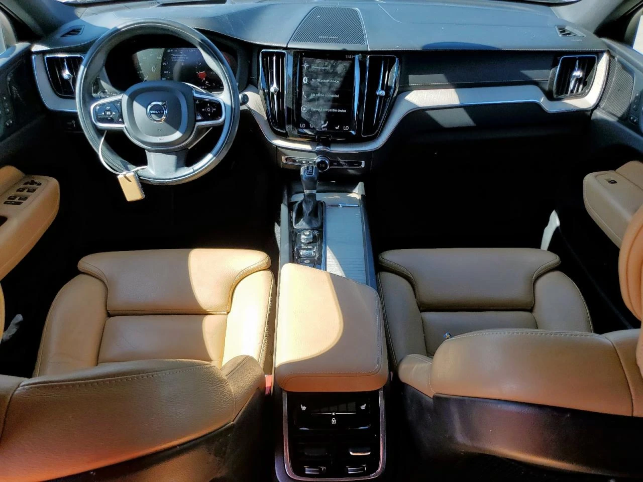 Volvo XC60 T5 INSCRIPTION - изображение 7