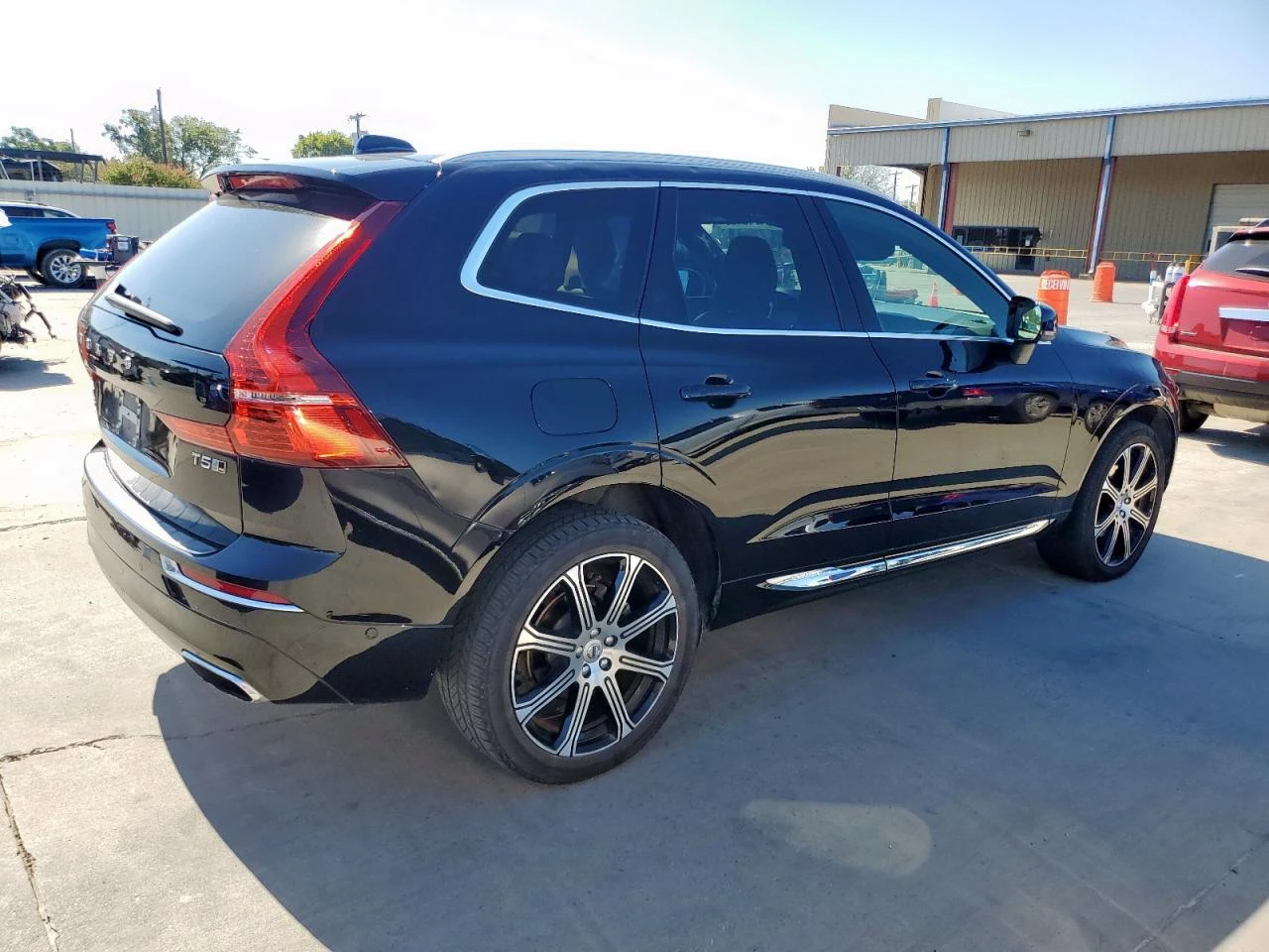 Volvo XC60 T5 INSCRIPTION - изображение 4