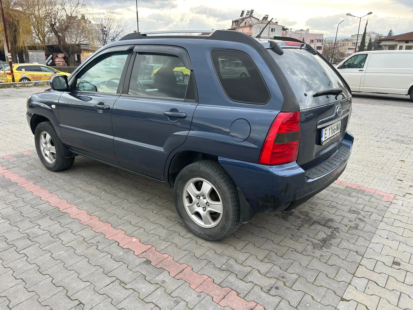 Kia Sportage 2.0 Газов инж. - изображение 5