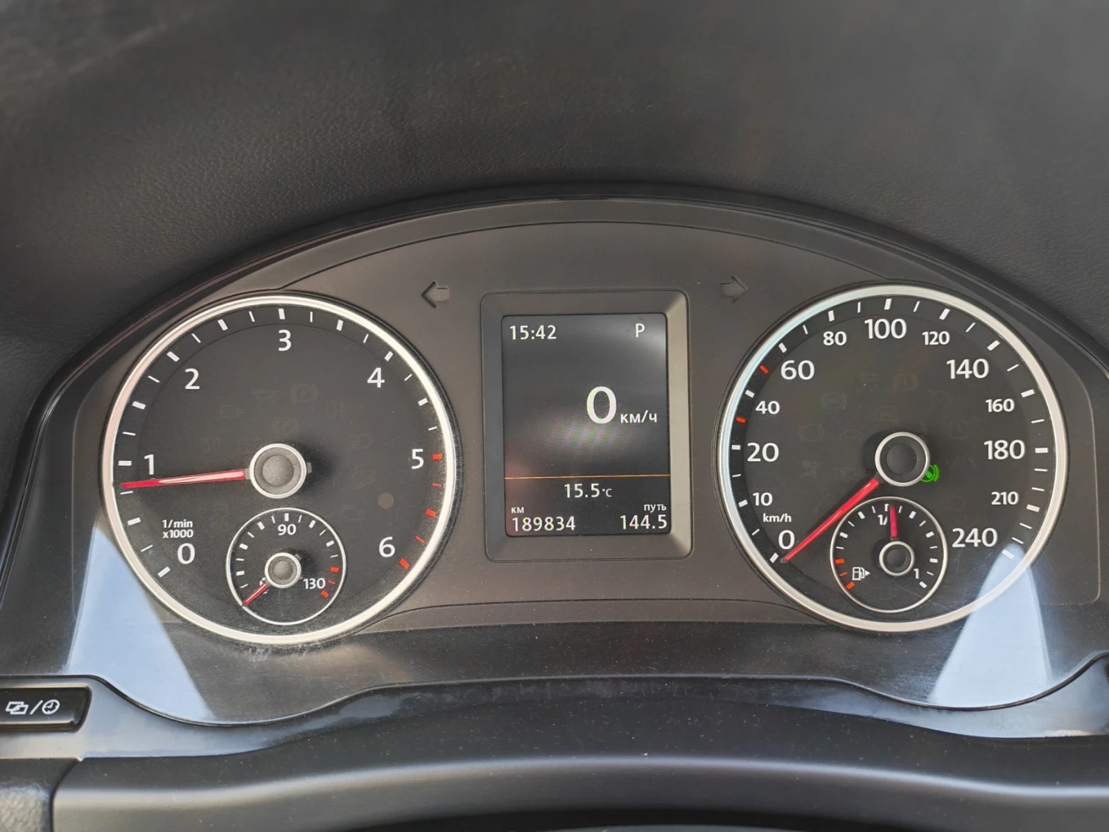 VW Tiguan, снимка 9 - Автомобили и джипове - 53889054