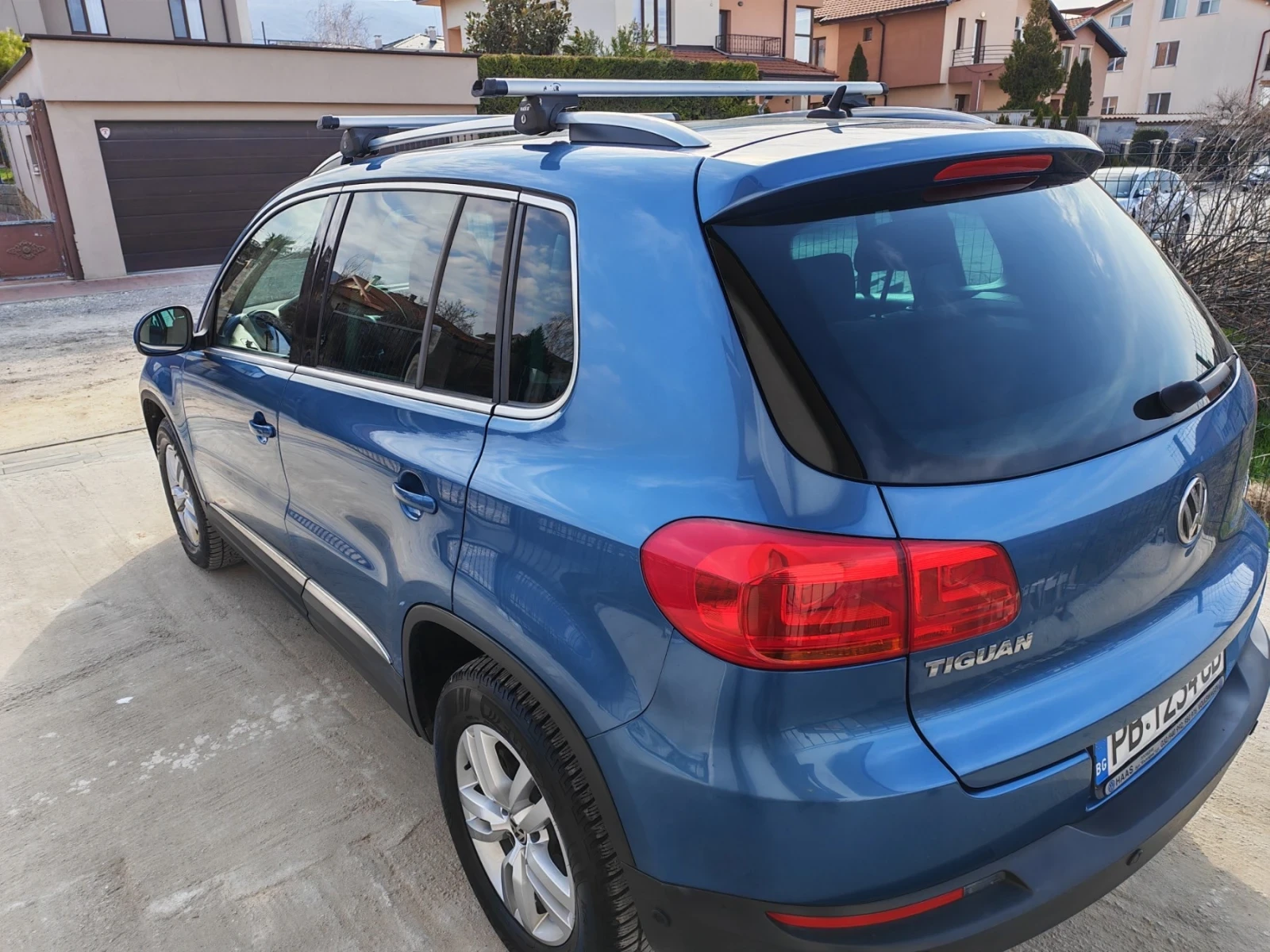 VW Tiguan, снимка 2 - Автомобили и джипове - 53889054