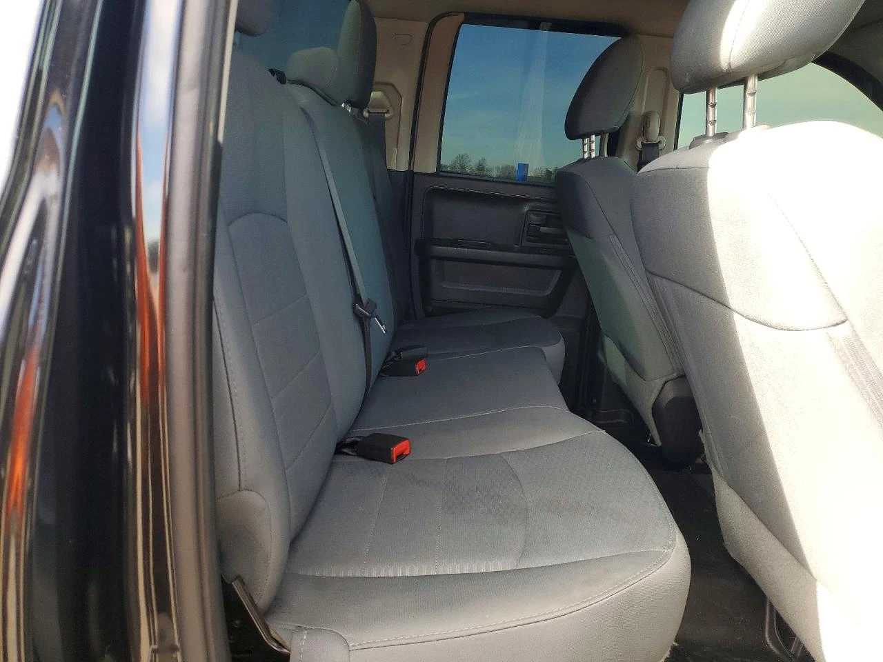 Dodge RAM 1500 5.7HEMI* ST* РЕАЛНИ КМ! , снимка 9 - Автомобили и джипове - 53918509